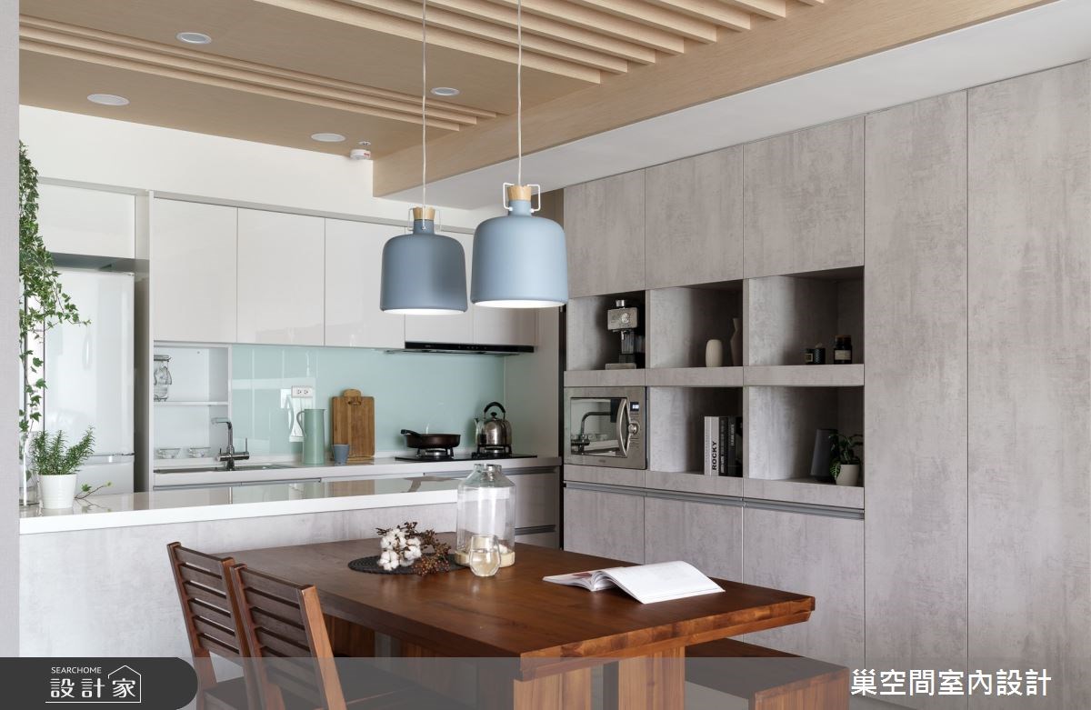 30坪新成屋在裝修計畫中，融合了屋主喜愛的日式格柵以