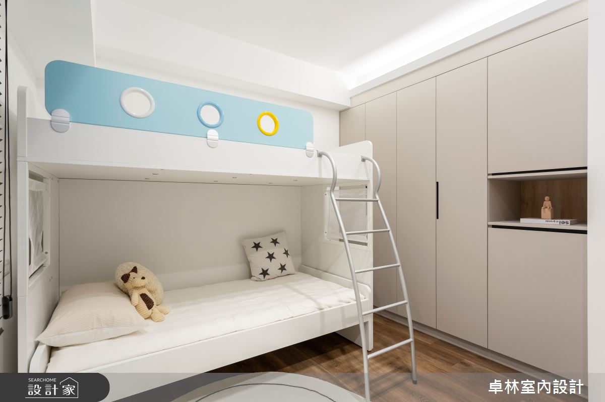 長輩同住的 30 坪老宅，重新改造後需要同時考量三個世