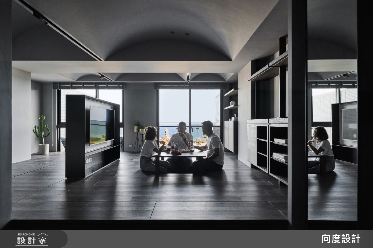 「度假，就是換個地方生活。」面向大海的 14 坪大套房