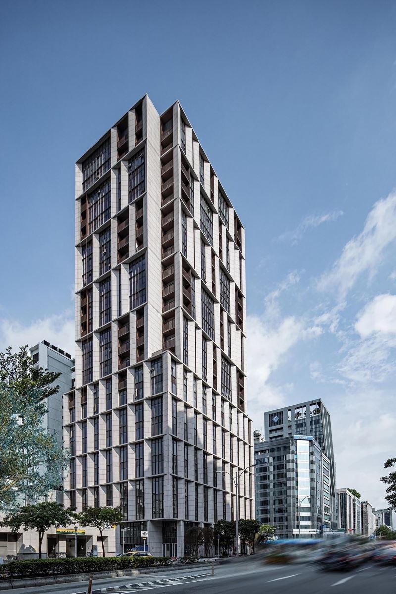 寒居酒店垂直共構飯店寓邸,樓高共24層,1樓至10樓為