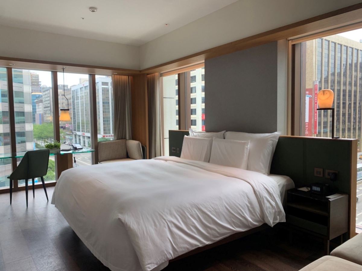 寒居酒店垂直共構飯店寓邸,樓高共24層,1樓至10樓為