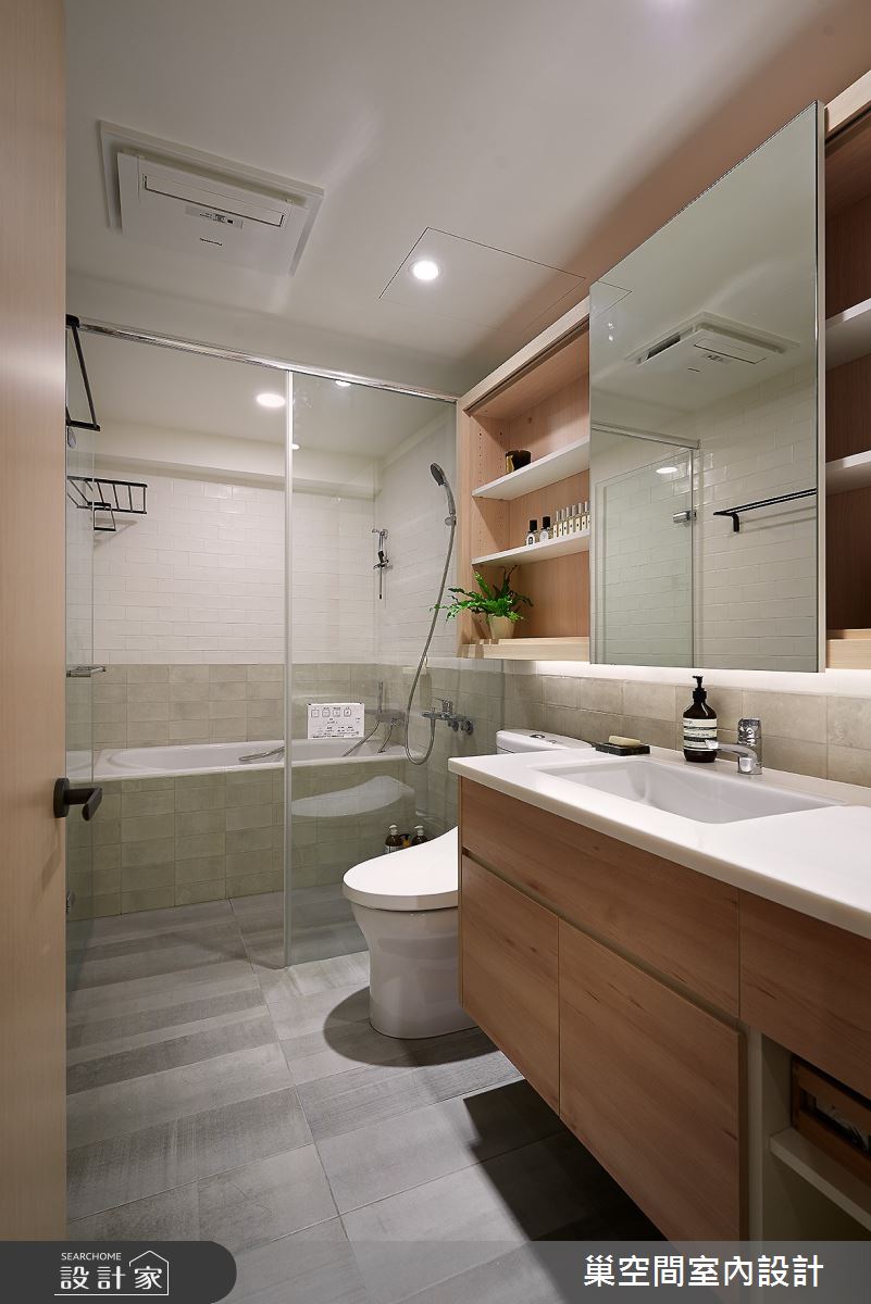 34坪的大齡老屋原格局方正、空間寬廣，但採光不佳，且