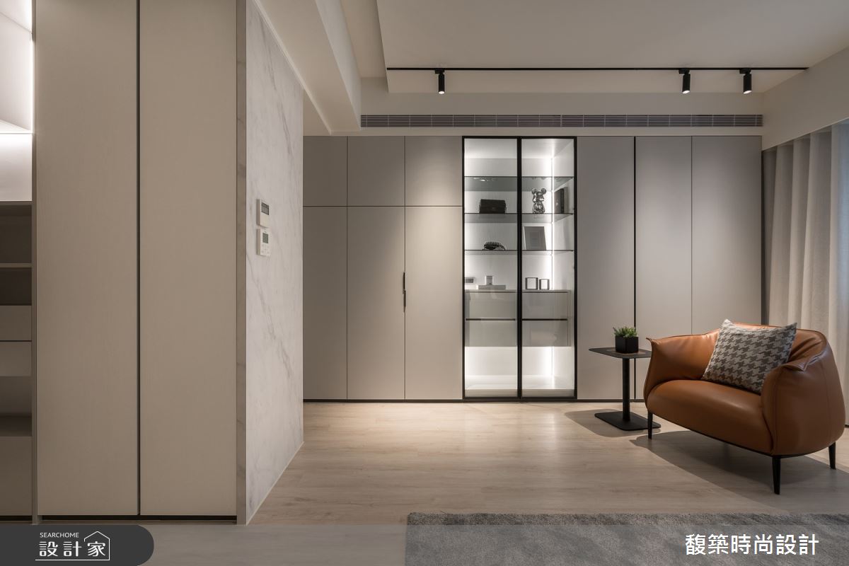 湯鎮安設計師，擅長掌握材質特性，顛覆風格侷限，在細