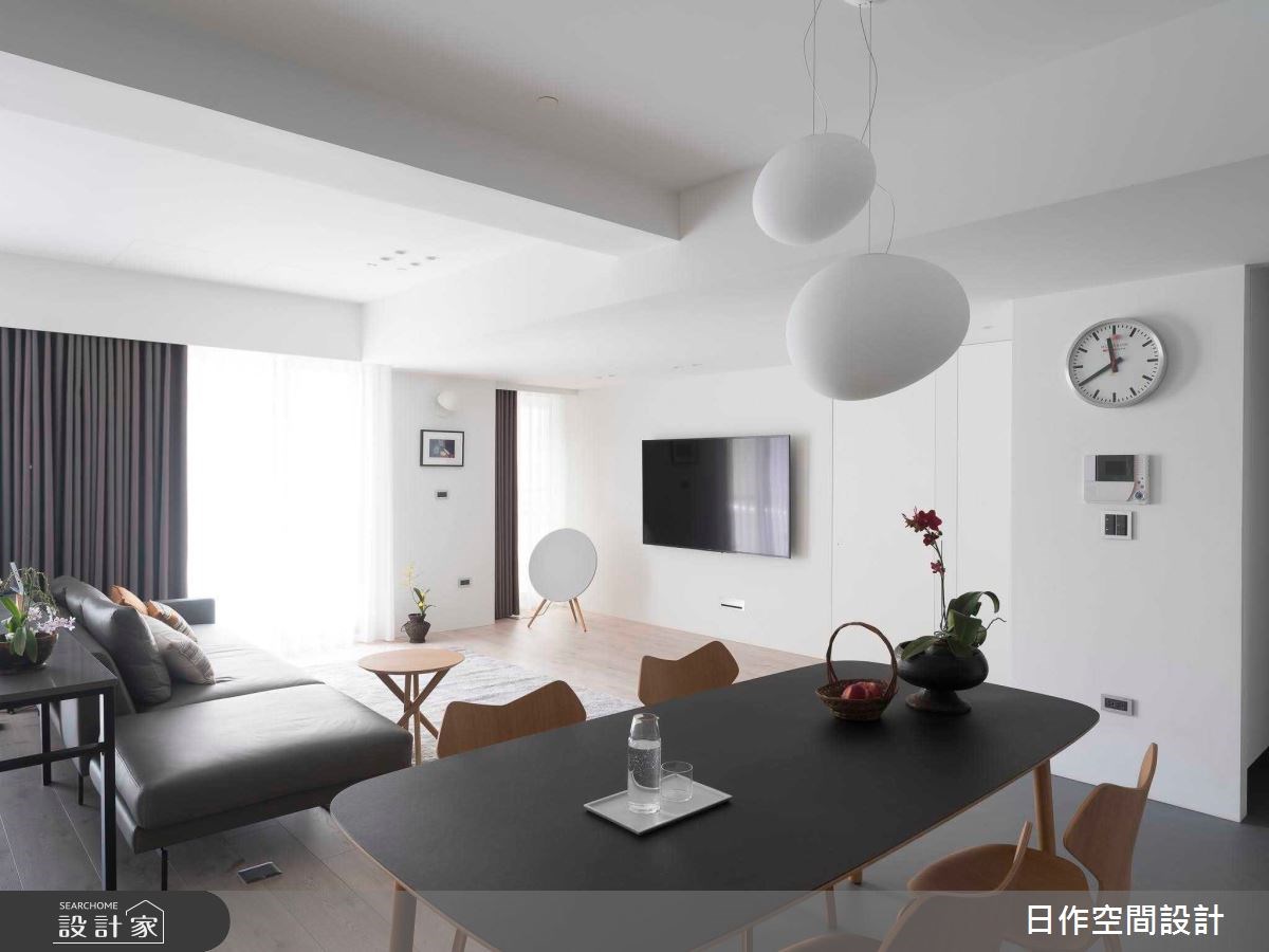 住著2大2小的40坪親子宅，不像常見的繽紛童趣，反而選