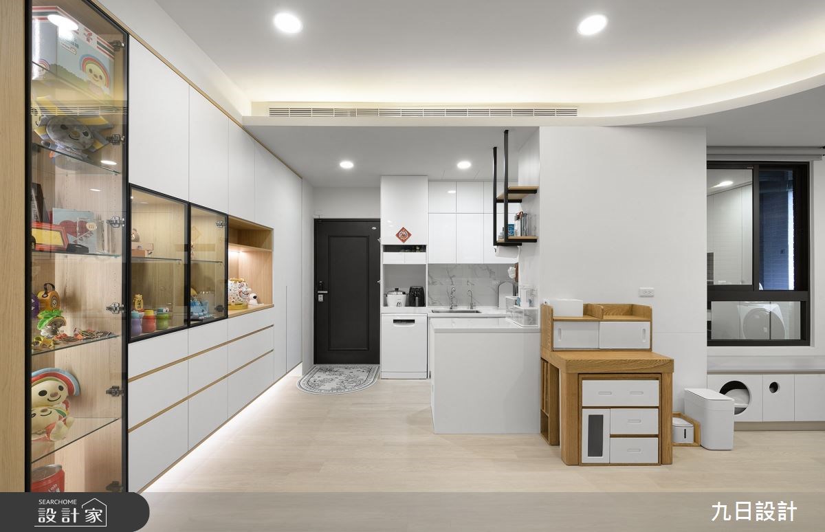 這間18坪小宅的屋主,除了喜歡簡單乾淨的視覺,更在意