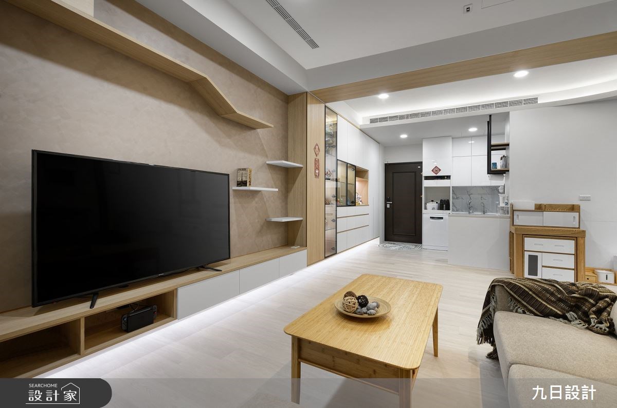 這間18坪小宅的屋主,除了喜歡簡單乾淨的視覺,更在意