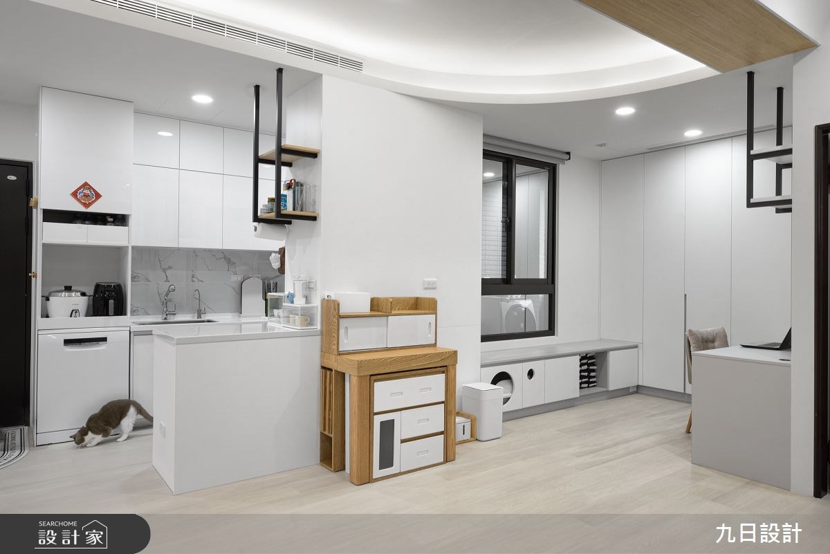 這間18坪小宅的屋主,除了喜歡簡單乾淨的視覺,更在意