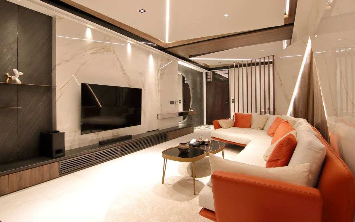 曾有室內設計師說:「居家裝潢的訣竅就是在天地壁的舖