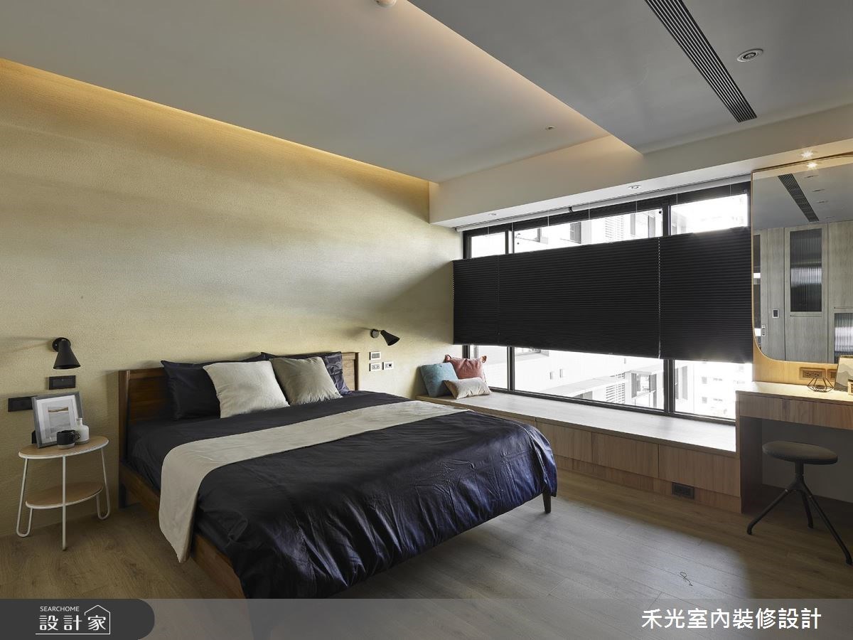 在 36 坪休閒風居家中,設計師在溫潤舒適的生活氛圍中