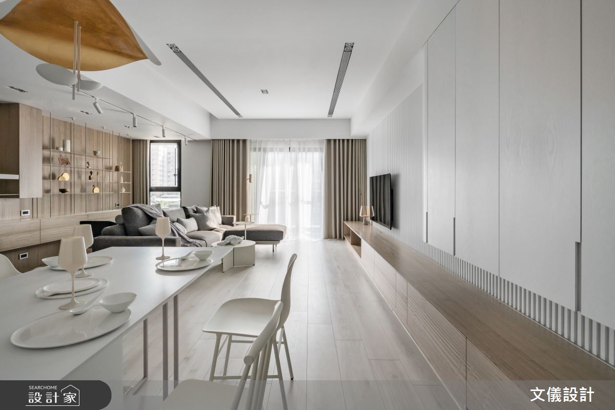 此案為毛胚屋改造37坪飯店風尚宅，開放公領域裡，場朗