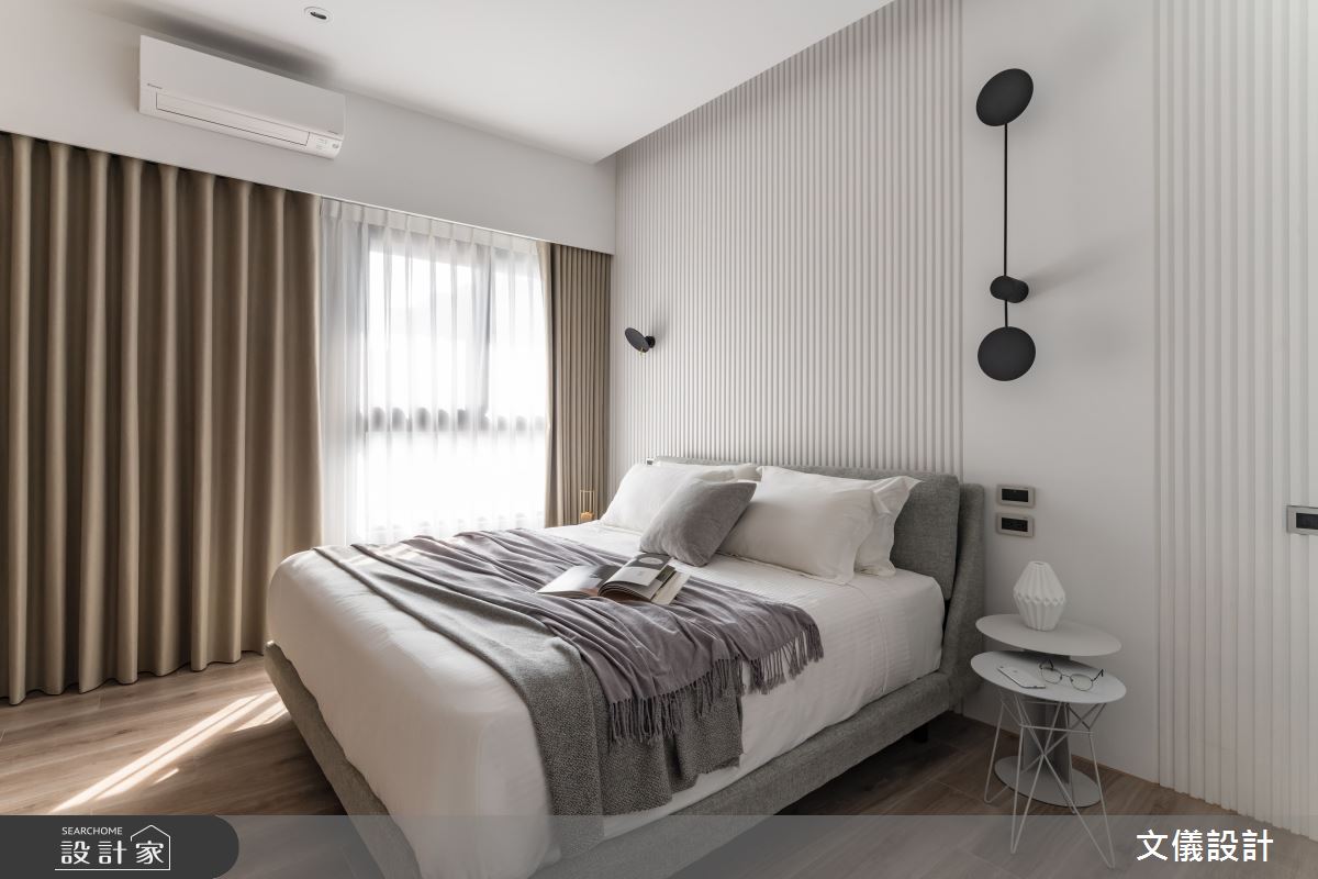 此案為毛胚屋改造37坪飯店風尚宅，開放公領域裡，場朗