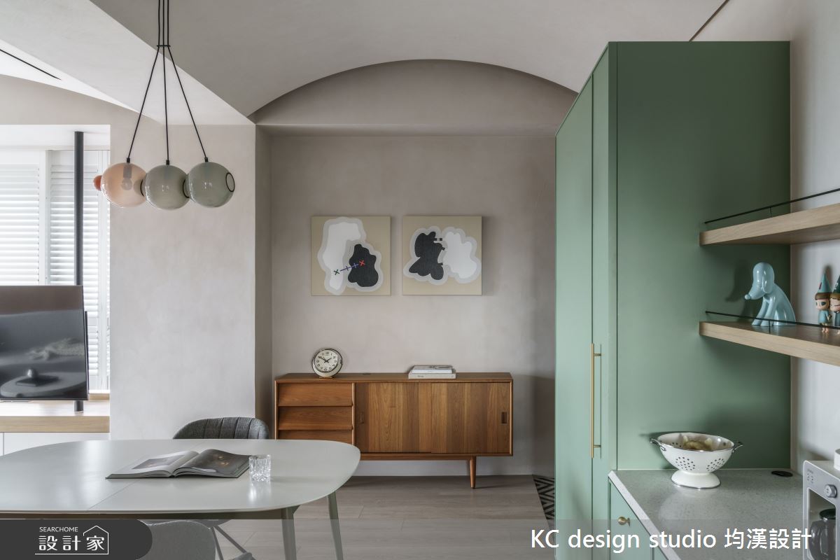 一家三口入住30坪混搭宅，喜愛親友聚會的屋主，不僅期