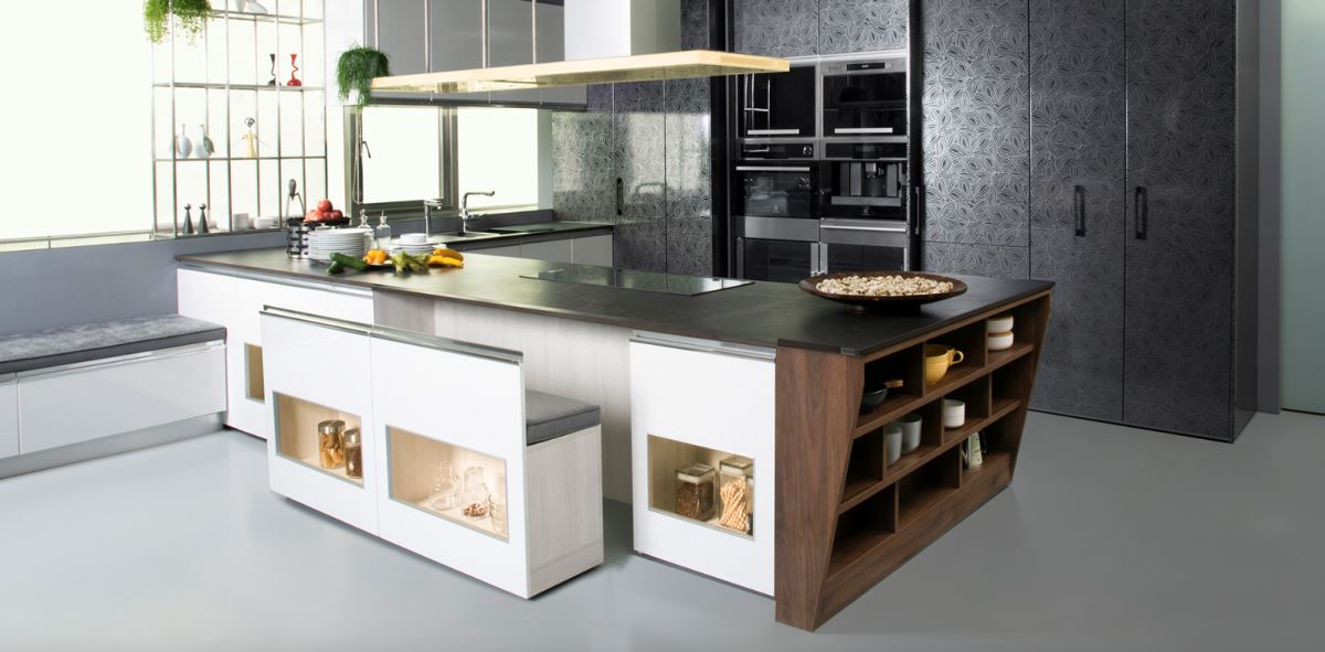 麗芙 LIV 系列隱藏於中島下的活動長凳、和可以完全客製化的儲物展示空間,結合休憩臥鋪打開了客廳與廚房的邊界,讓廚房深入起居空間,提供給有裝潢拘泥的你重新思考空間分配的靈感。