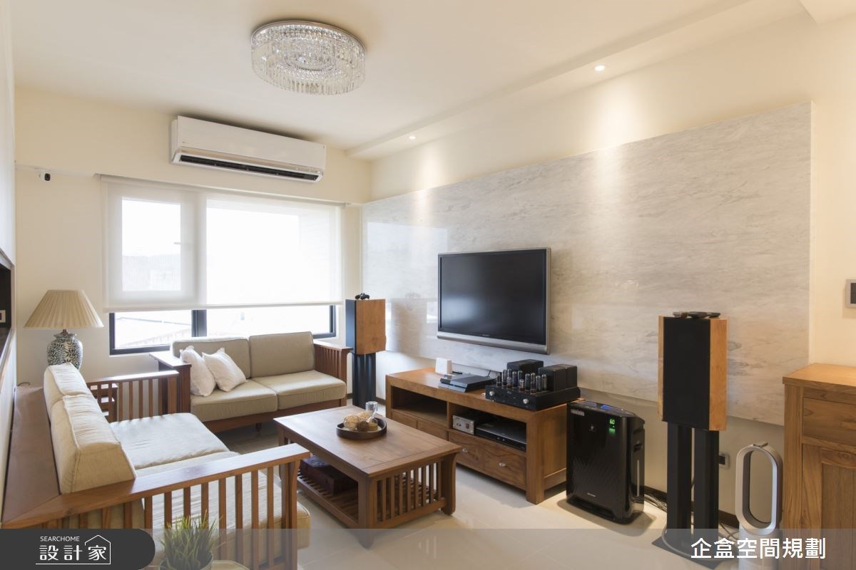 本案是23坪新居,屋主夫妻他們早在預售屋時期,便委由