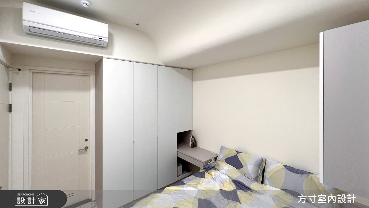 此案為16坪新成屋,方寸室內設計在有限的空間內,將格