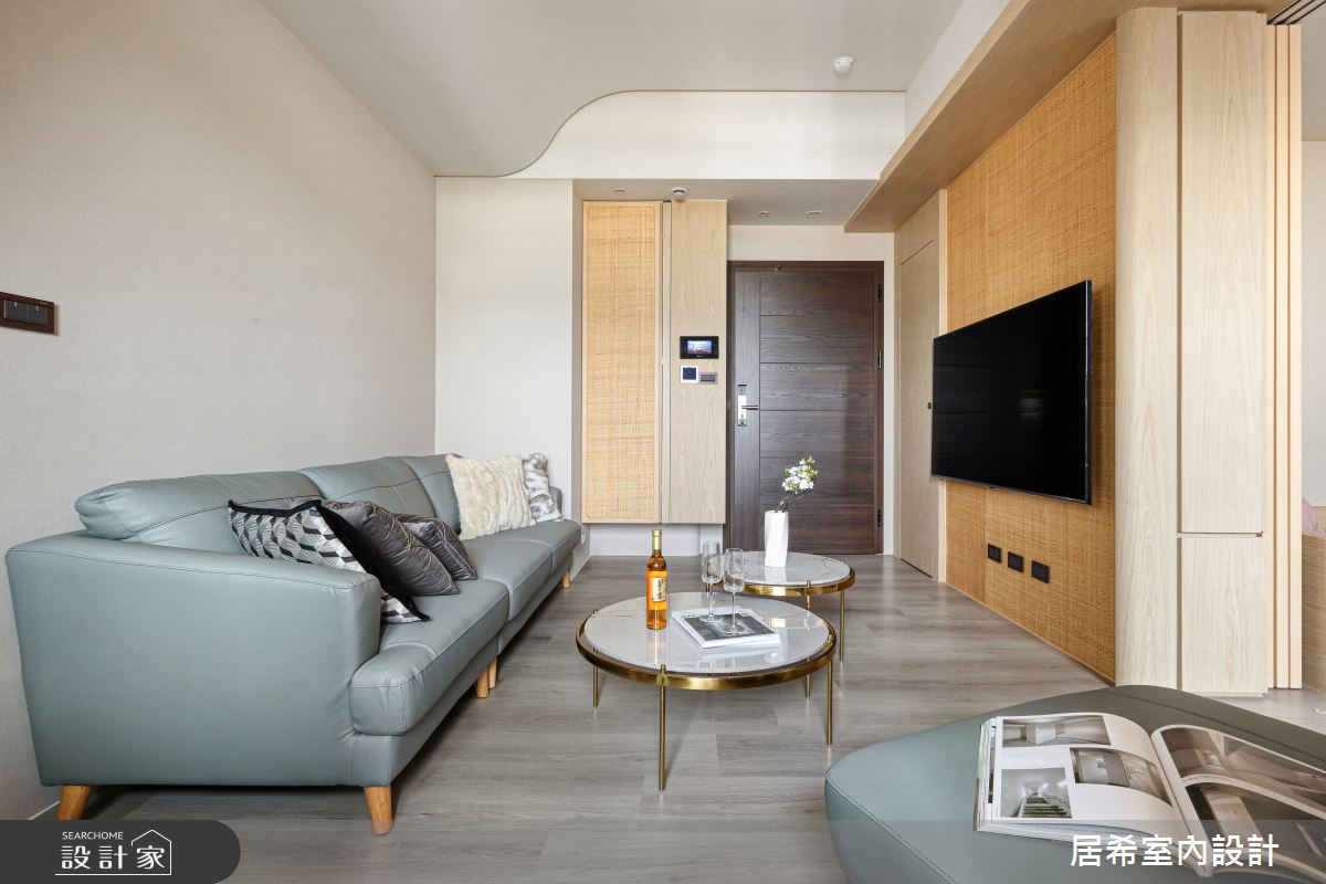 都市居大不易，若下班後能告別繁瑣的事務，有一個自己