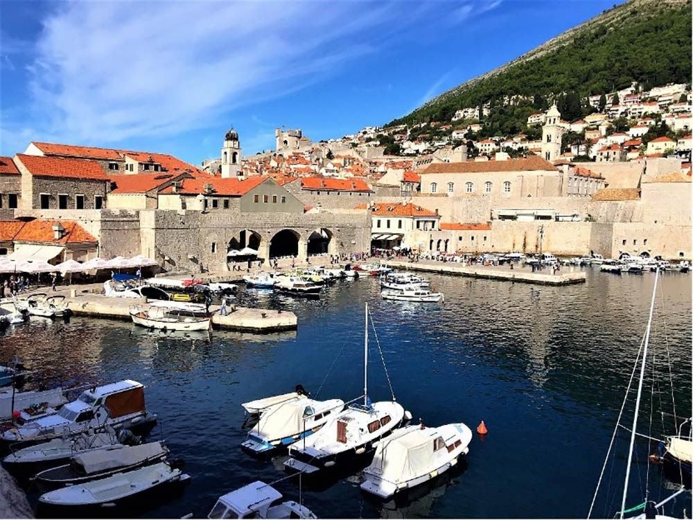 克羅埃西亞-杜布羅夫尼克老城港口。