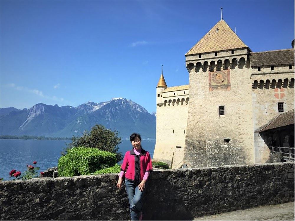 瑞士-蒙投-雷夢湖西庸古堡。