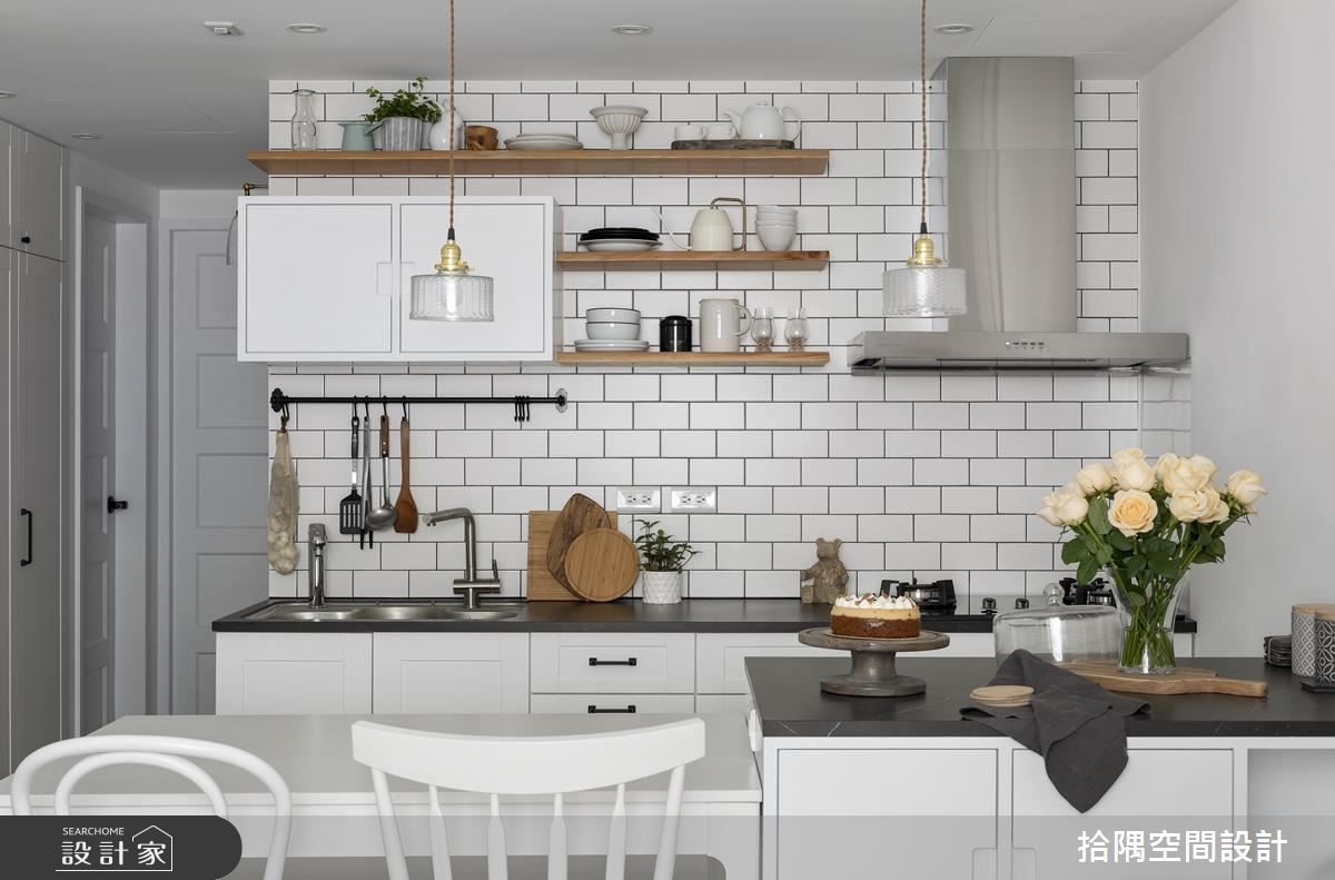 14 坪小坪數住宅以簡潔設計，妥善發揮室內坪效，並透