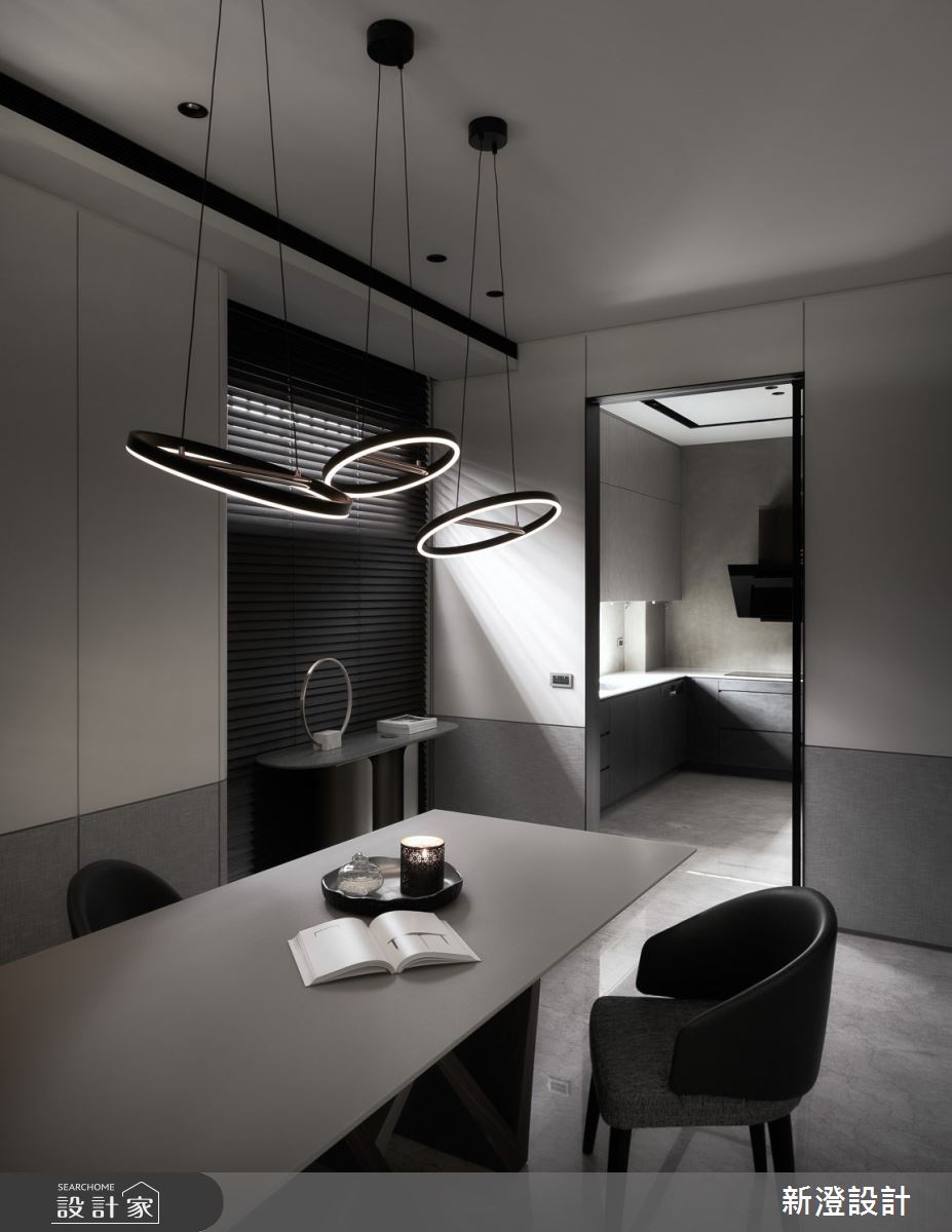 89 坪的透天別墅滿載一家五口對於家庭生活的期盼,在