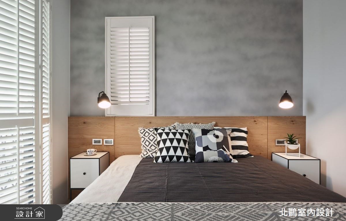 房間最常見的設計，是將雙人床置中保持兩側走道