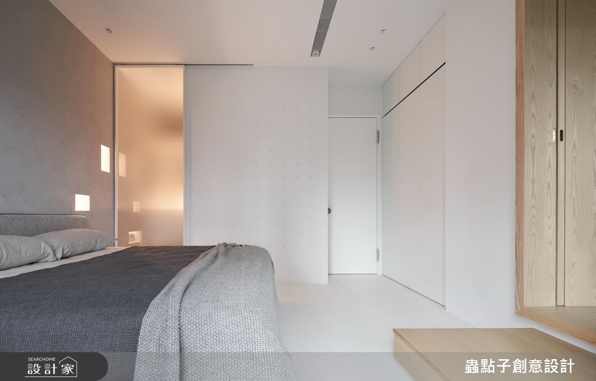 玻璃門面設計案例-臥室霧面玻璃門01