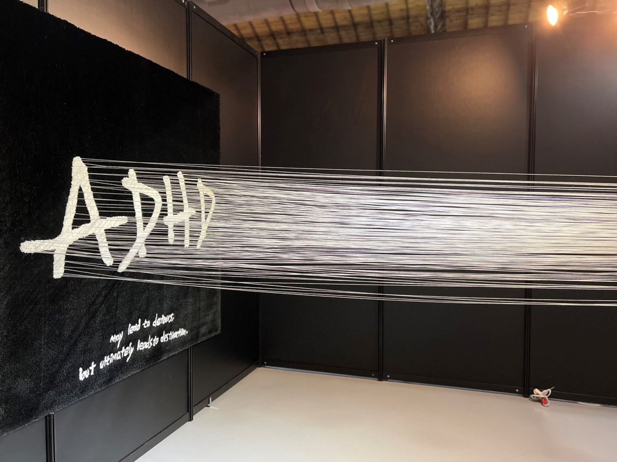 唯一以黑為主題的藝術展。