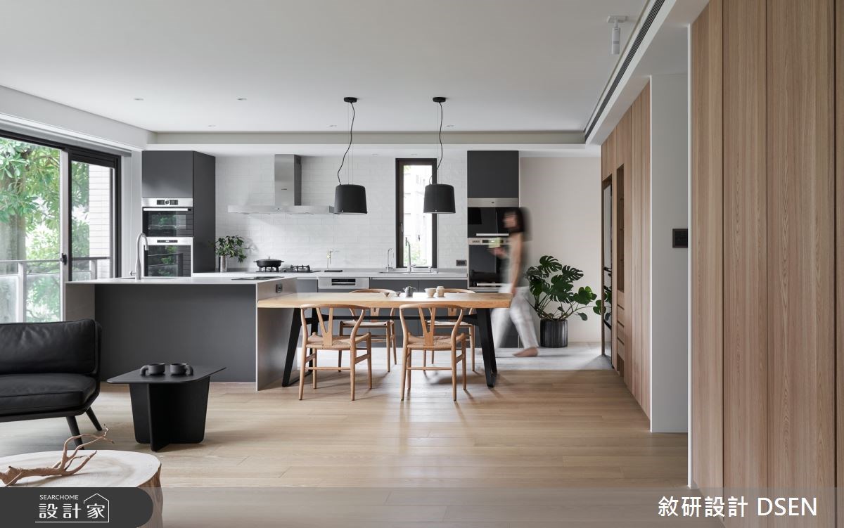 電器櫃可採取左右兩側對稱設計手法,視覺協調