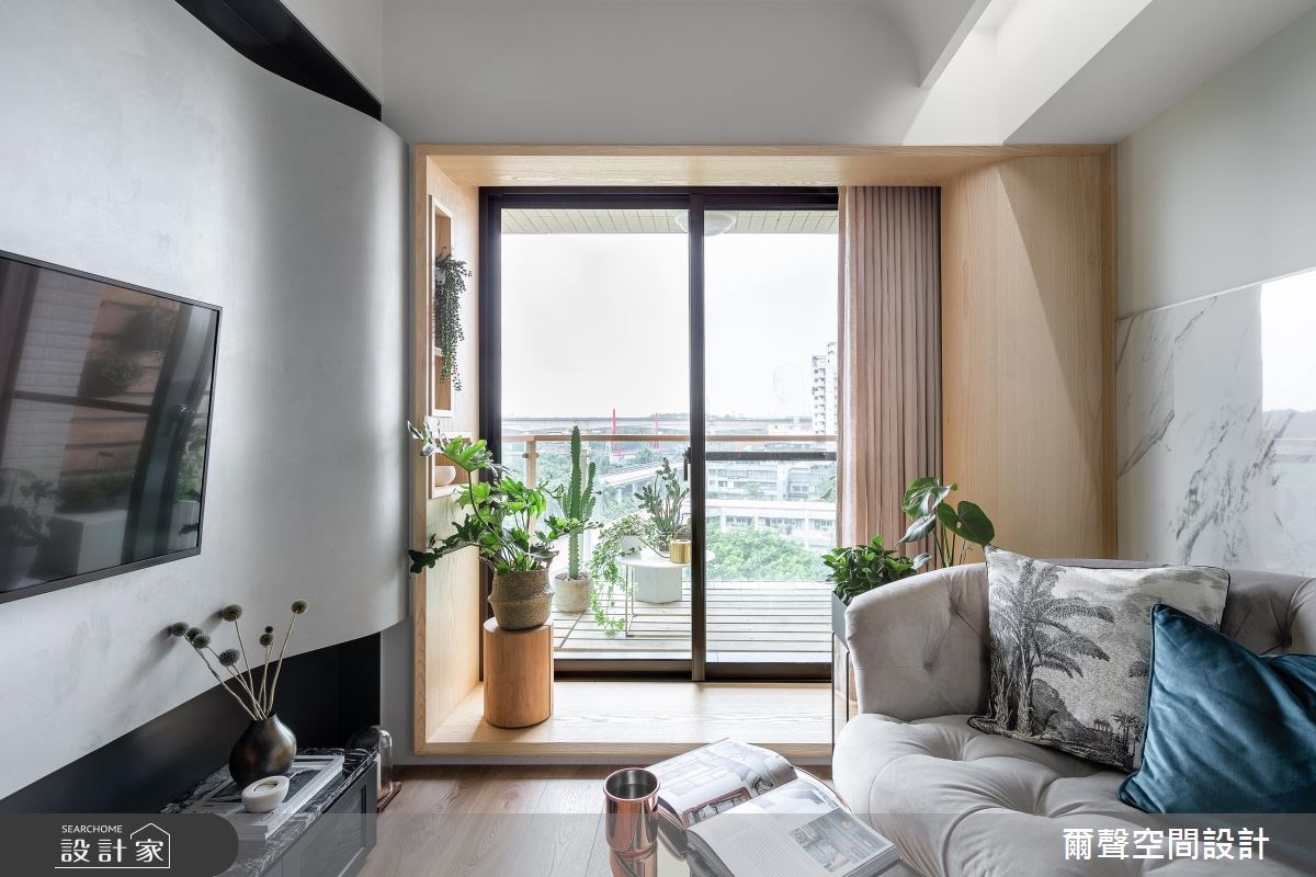 氣密窗常運用在客廳與陽台的拉門