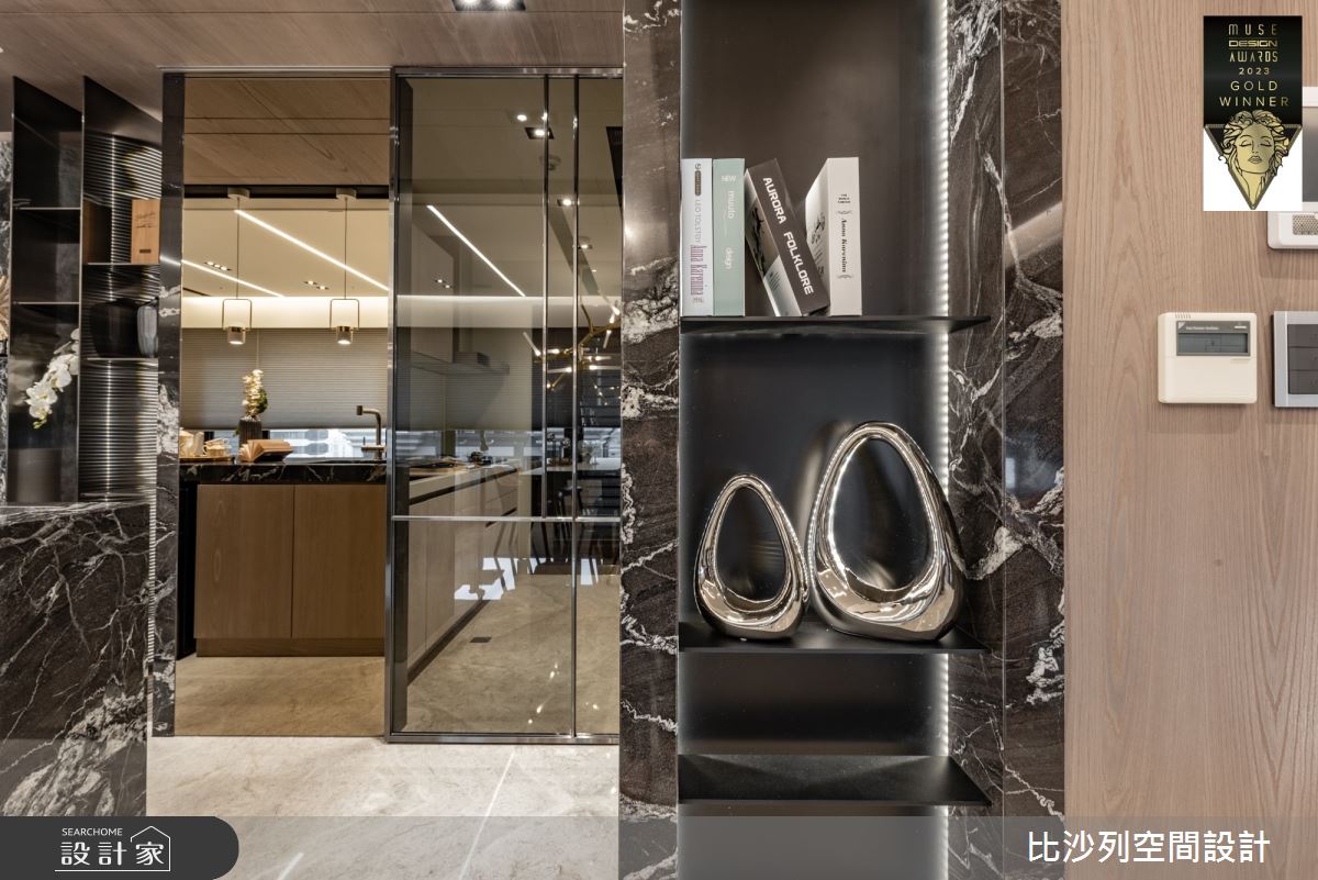 比沙列設計團隊將日常炊煙與公領域做出區隔。