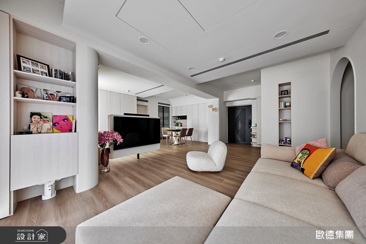 透過圓弧線條、歐德健康綠建材、放大公領域,讓阿諾的女兒丁香魚,擁有快樂成長居宅。