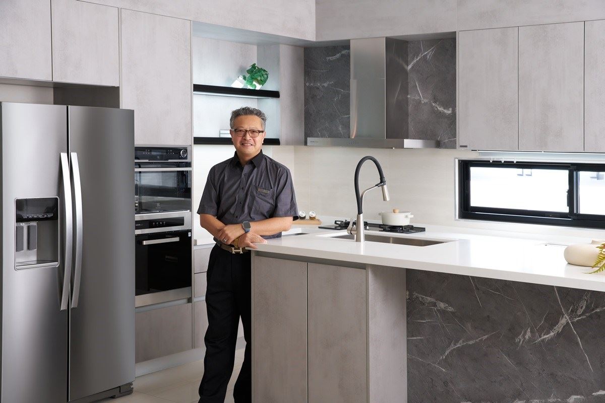 SAKURA KITCHEN 櫻花整體廚房的專業規劃，打造出屋主夢寐以求、內外兼具的中島廚房。