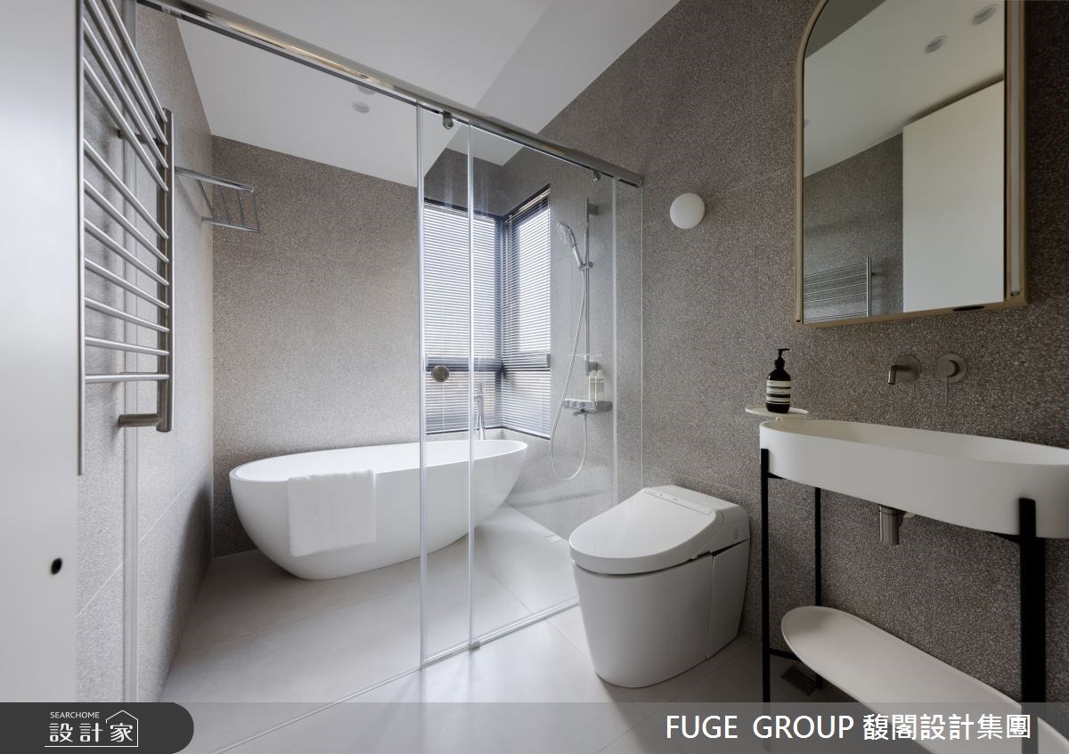 浴室防水測試時要噴灑到牆面高處避免有漏洞