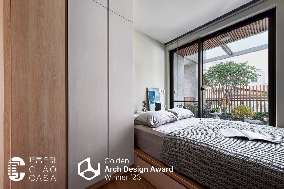 室外的日式庭園造景,讓即使位於高樓層的住宅也能擁抱綠意。