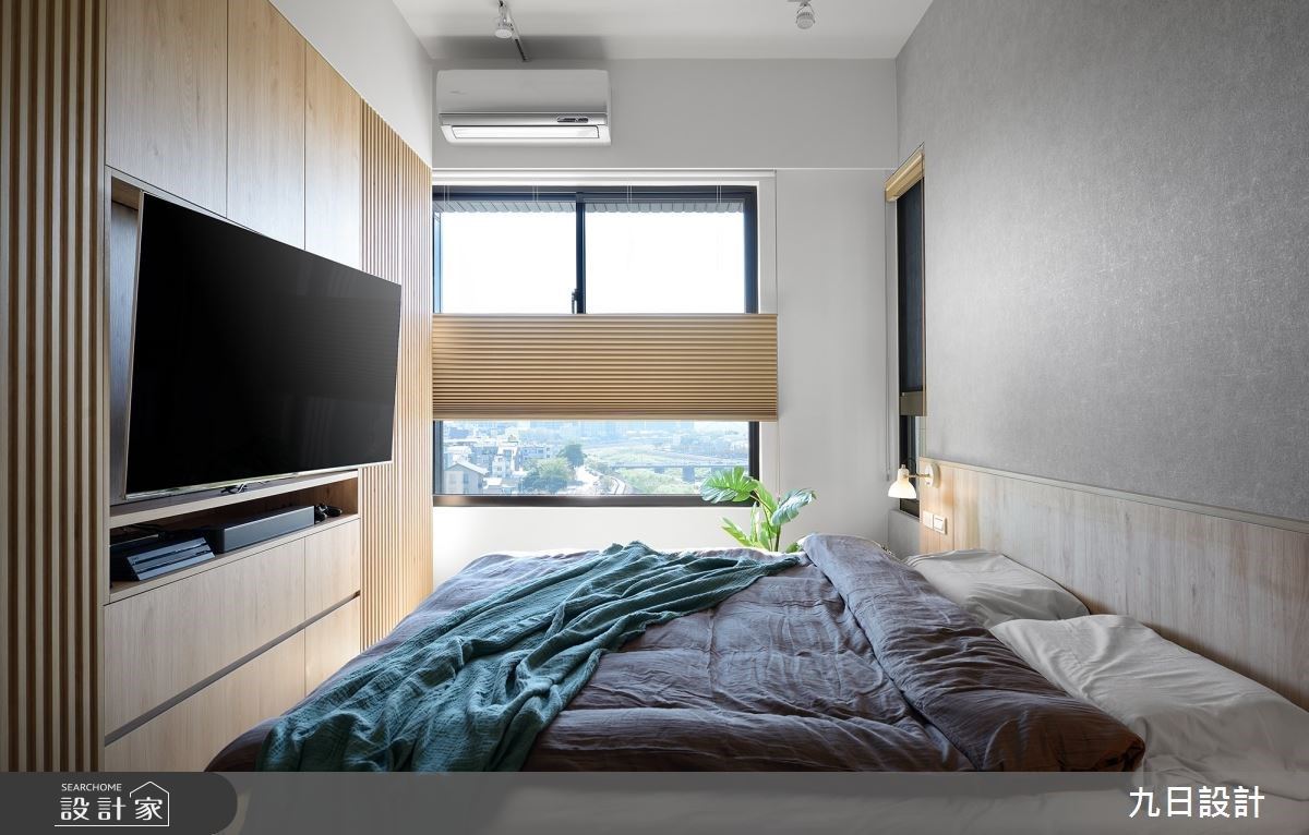 看更多電視壁掛架美圖