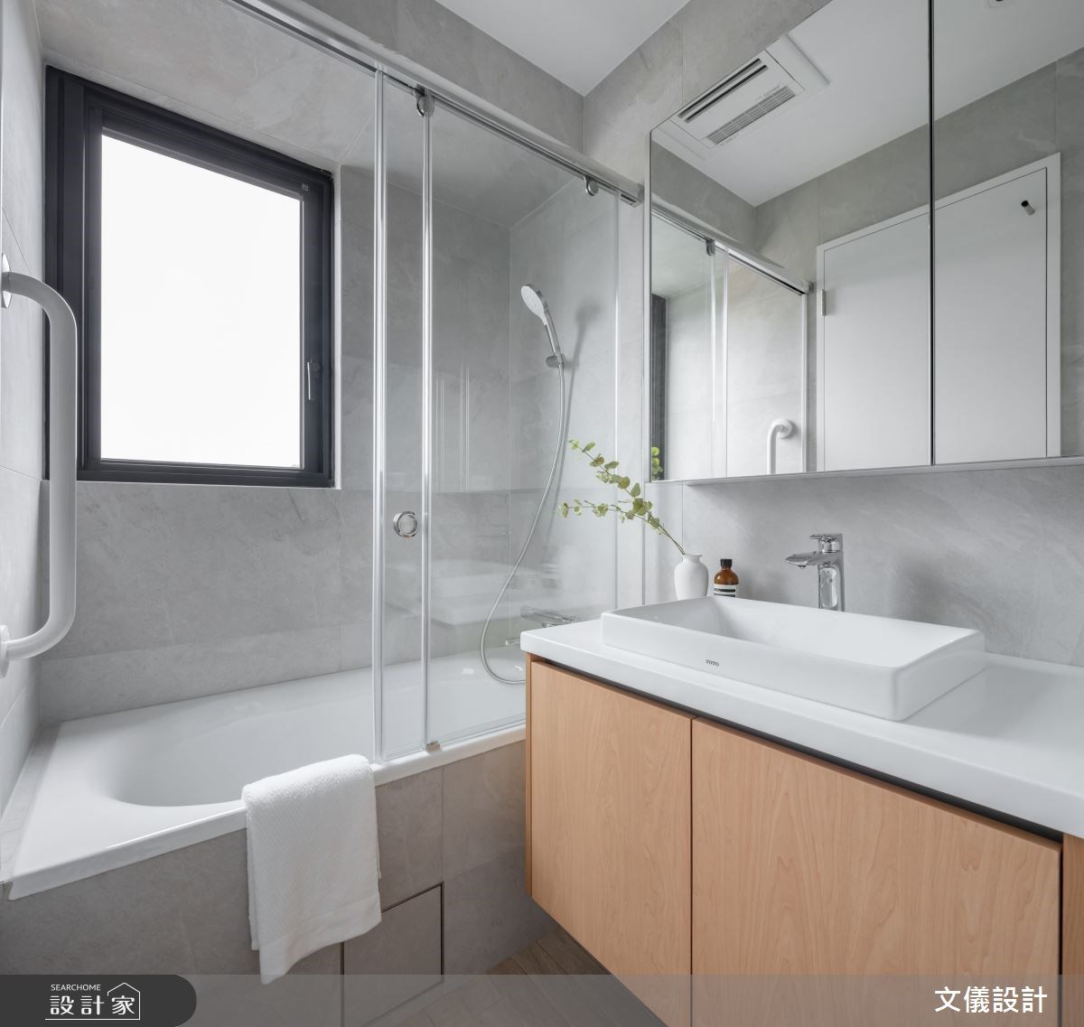 標準浴缸尺寸約長160x寬80cm