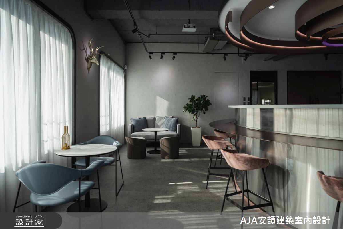 一對一景觀座,視野極佳。