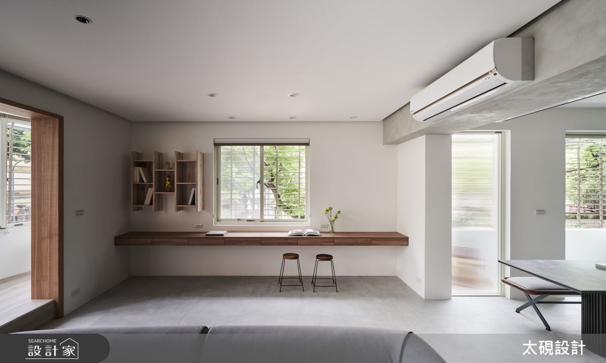 看完整窗邊書桌設計美圖