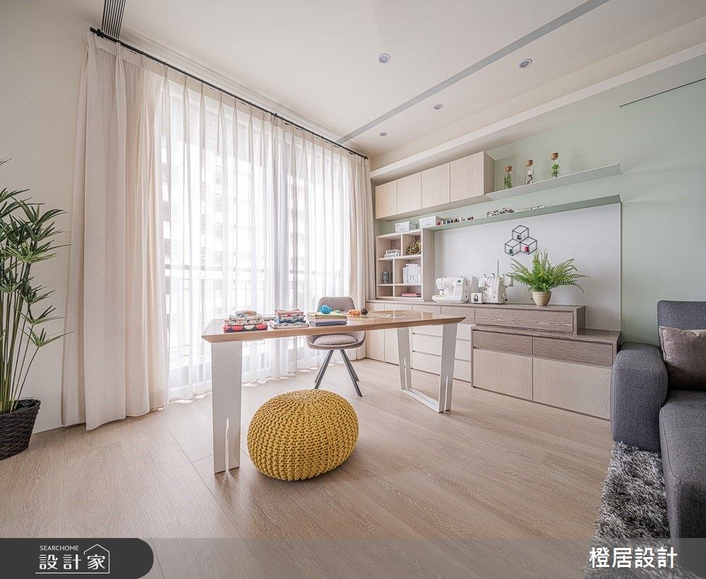 看完整窗邊書桌設計美圖