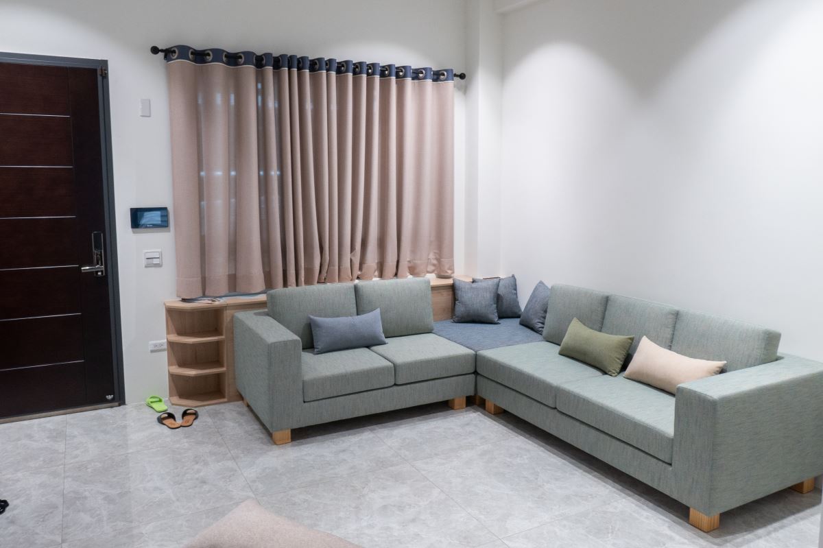 Cube-Net 椅子工廠推薦挑選能拆卸椅套的樣式,便於日常清潔。