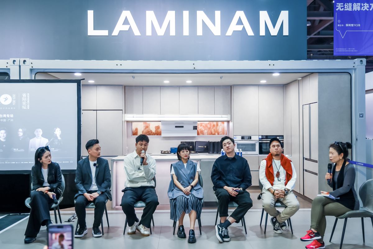 論壇嘉賓(由左至右):鍾黎、林洺陞、田野、楊佼佼、丁德勝、劉家豐、張麗寶。