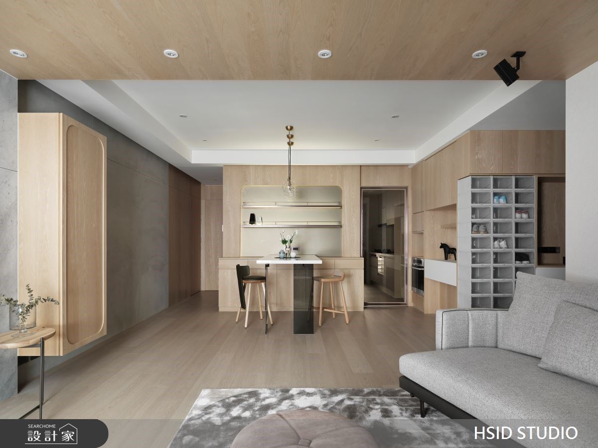 整體透過明亮淺色調為主,同時搭佐質感灰色,營造溫潤的日式氣息。