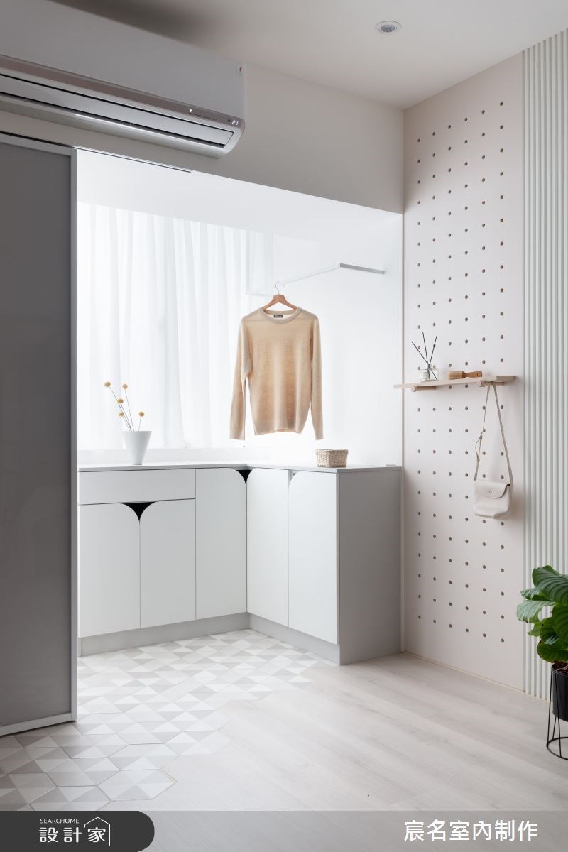 踢腳板可增添設計感與美觀性。