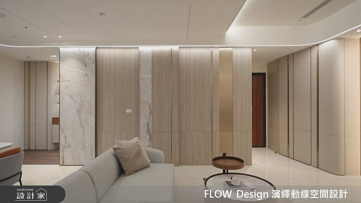 屋主偏好容易清潔的設計,因此全室燈光規劃不使用間接照明,避免任何藏汙納垢的角落