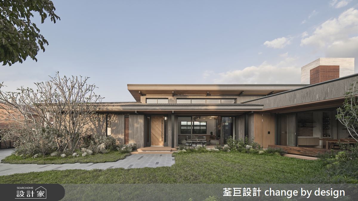 建築使用符合台灣水泥灌漿的建造方式,將牆體增厚增強結構性,讓室內沒有過多的樑柱,創造空間的通透感。