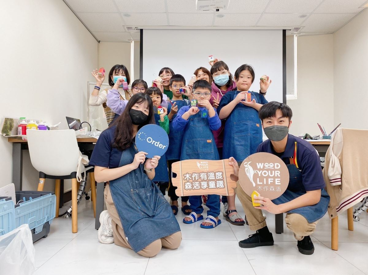 「富岡圖書館」攜手「木作森活」舉辦「木作有料生活」，除豐富地區文化生活，更提供ESG價值觀的社區互動平台。