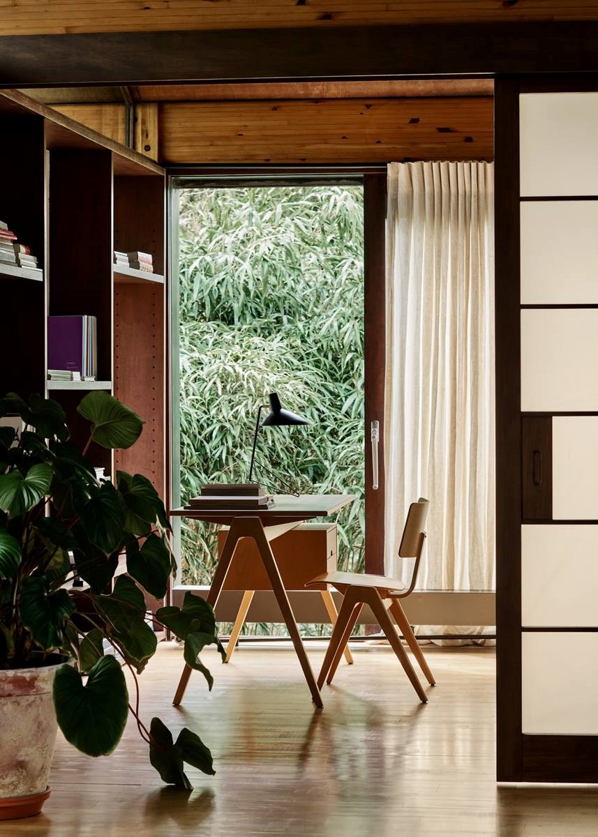 Daystak 家具系列 l   Robin Day 20世紀英國傑出家具設計師 Robin Day的早期系列,曾以劃時代風格引領潮流,影響深遠。如今,時隔七十餘載,這一經典之作以「Daystak」之名再度煥新,重登舞台。