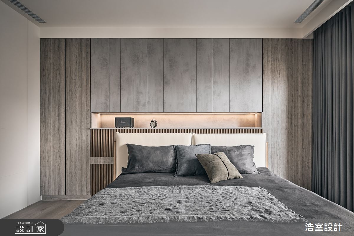 主臥規劃大套房設計,完整搭配睡眠區與更衣室,滿足收納需求。