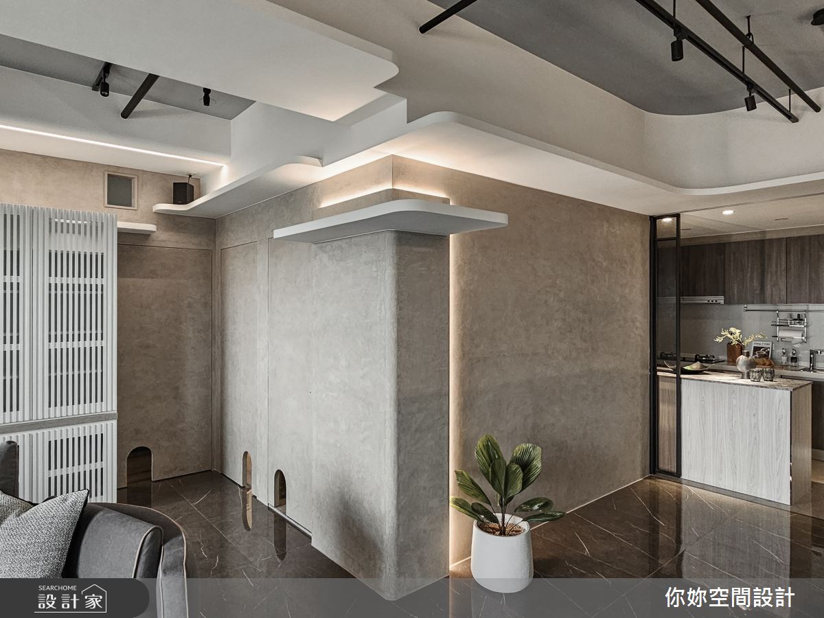 特別選用耐磨耐刮易清潔的建材,不僅增加清潔的便利程度,也預防愛貓抓咬破壞,延長使用期限。