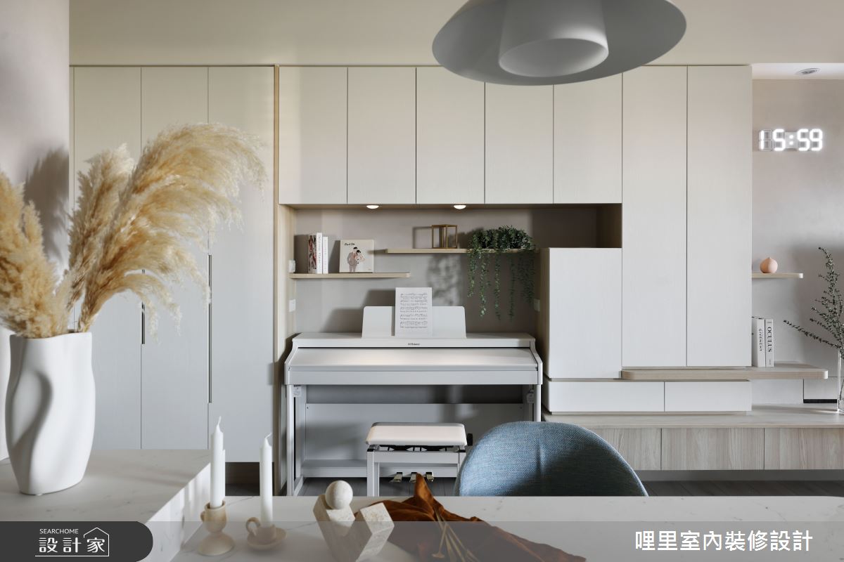 乾淨舒心的白,搭配清新的木質紋理,創造出輕盈舒適的生活環境。